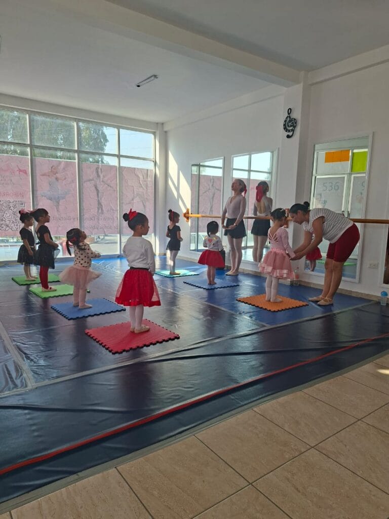 baby-ballet-andrea-centro-de-danza